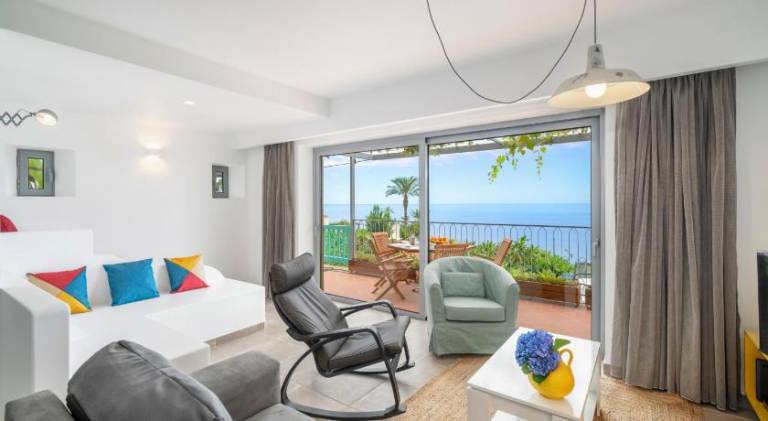 Beautiful zen villa, panoramic sea-views and access to the beach Villa do Mar IV — photo 2
