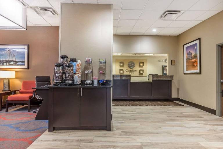 Comfort Inn Alton near I-255 — photo 5