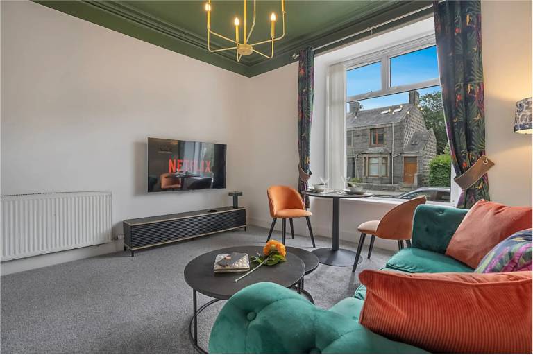 Cosy 1 bedroom Flat with Ultrafast WiFi Holburn