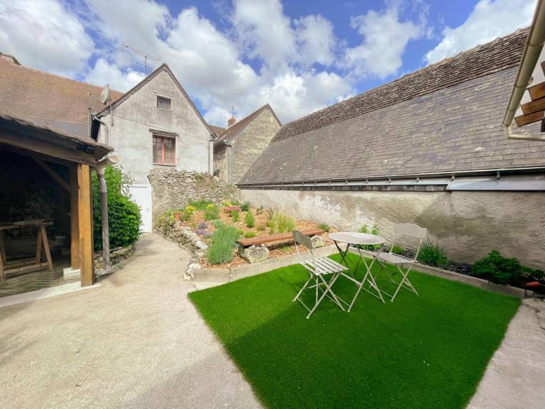 Charming Cottage with AC, Enclosed Garden, and Secure Garage near Villandry Castle — photo 2