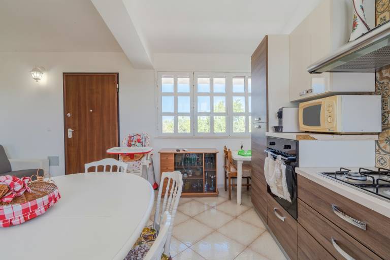 Holiday Apartment 'Appartamento Con Vista Su Noto' with Shared Pool, Terrace & Wi-Fi — photo 3