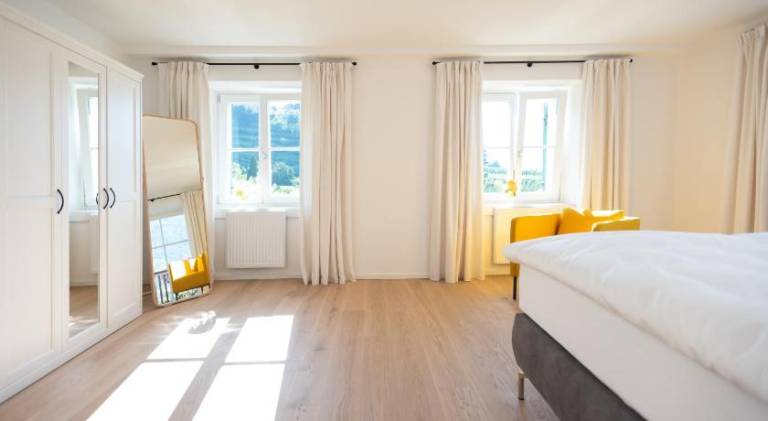 Holiday apartment with garden, jacuzzi & patio in Marlengo