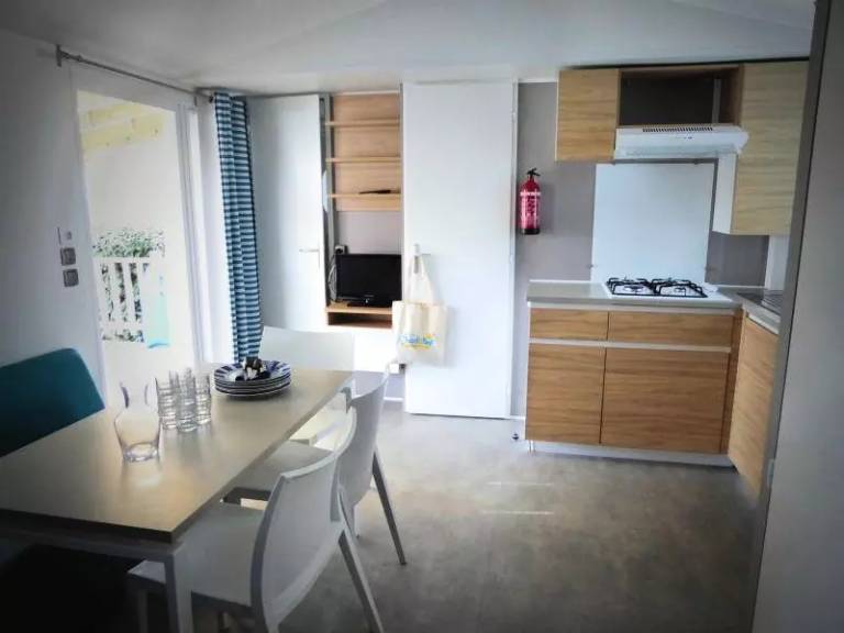 Chadotel Bahamas Beach - C- Mobile home Baltique - 3 bedrooms 6 to 8 people - 6 person. included in the price — photo 3