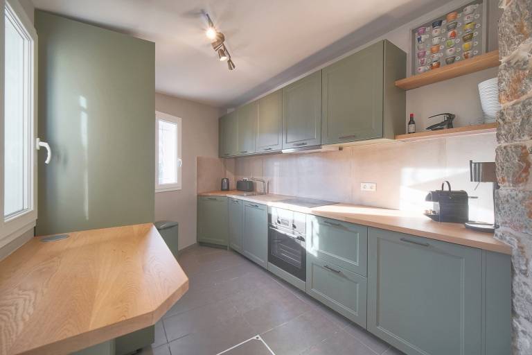 Family-friendly spacious apartment with patio | Dogs allowed — photo 5