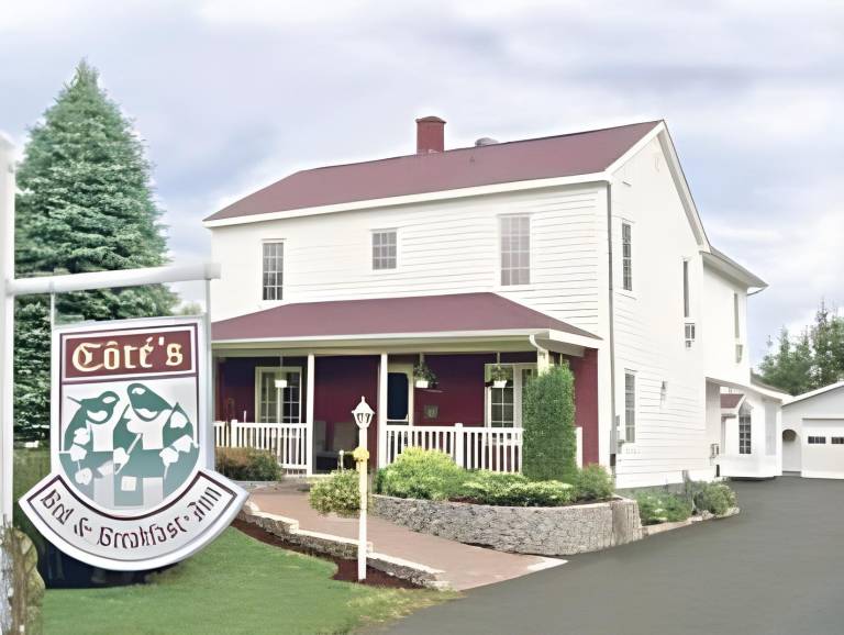 Cote s Bed & Breakfast