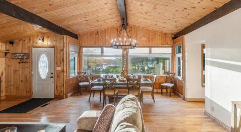 House with sauna & hot tub — photo 4