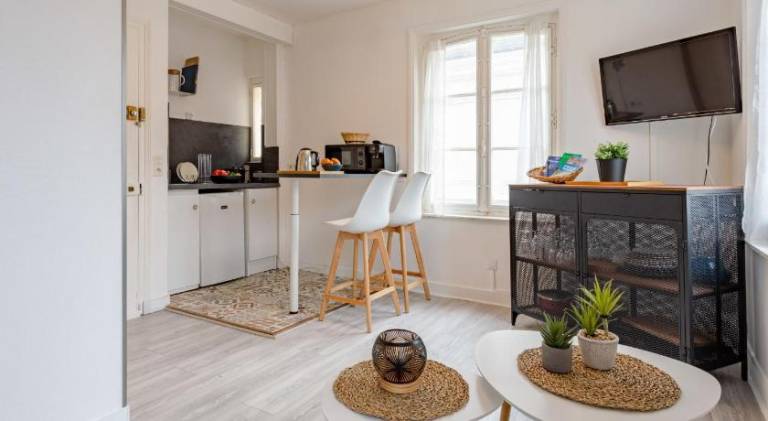 Rental apartment with 1 room for 2 persons in Touques