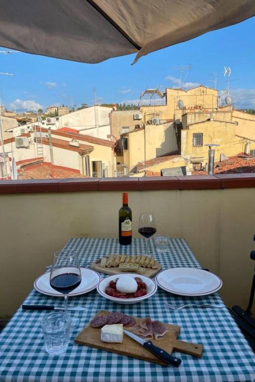 Fully equipped wonderful holiday apartment with patio | Close to Ponte Vecchio | Pet-friendly — photo 4