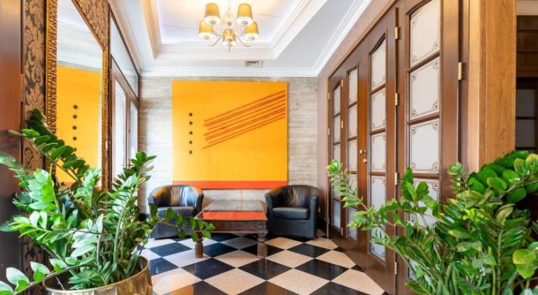 Serviced apartment with terrace | Near Market Square | Pets are welcome — photo 3