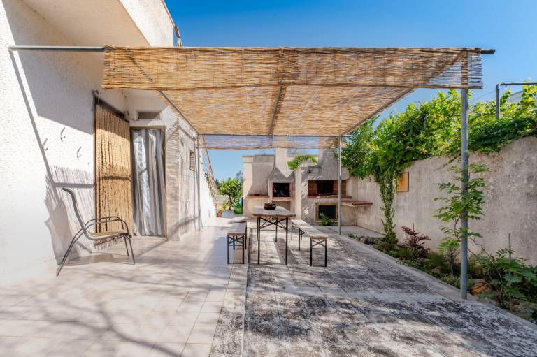 Villa 'Fabiana' with Private Terrace and Private Garden in Melendugno