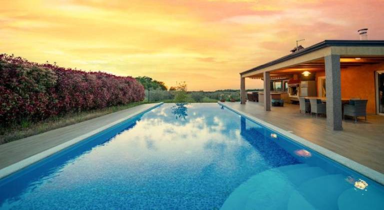 Villa with jacuzzi & pool | Good for workation | Pets allowed — photo 3