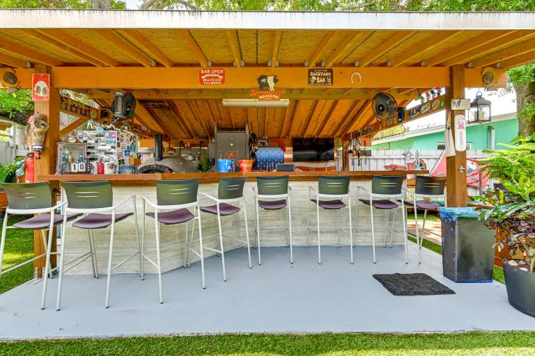 Outdoor Entertainment Area Clearwater Condo