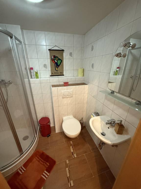 Family-oriented apartment with barbeque, garden & patio | Dogs allowed — photo 5