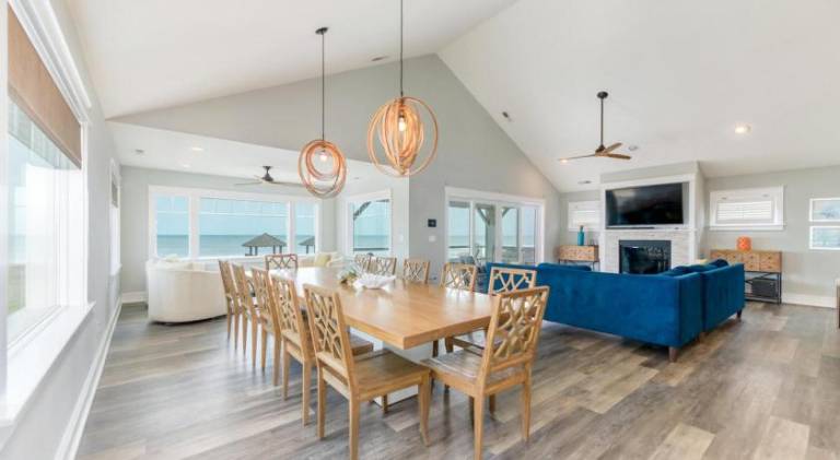 Beautiful vacation home with pool & jacuzzi | Beach nearby | Pets are welcome — photo 4