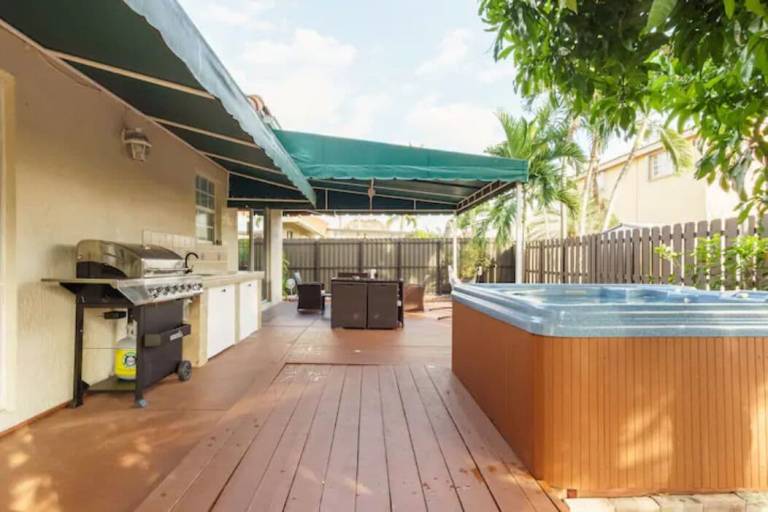 Top Kendale Lakes Vacation Rentals