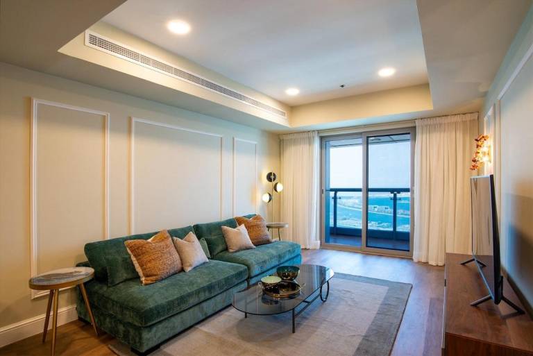House with pool | Next to the beach | Suitable for remote work | Dogs allowed in Abu Dhabi