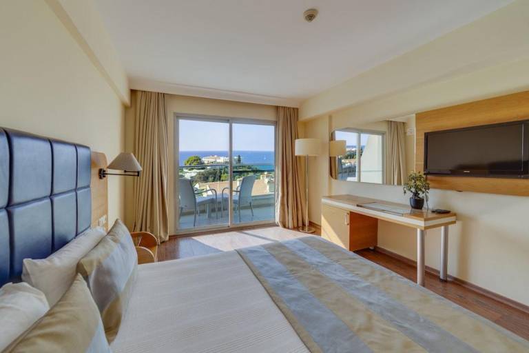 Marina Hotel Kusadası — photo 2