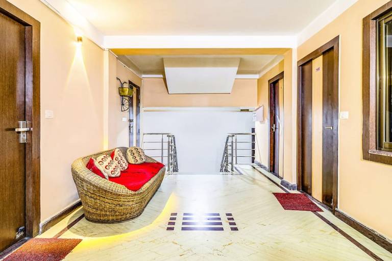 Fabhotel Oasis