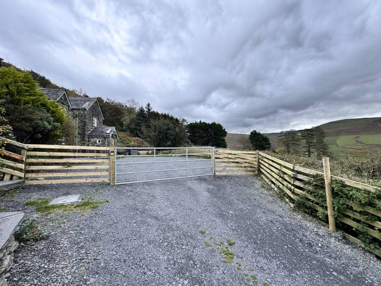 Farmhouse  Bryncrug