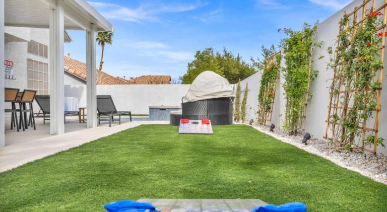 House with jacuzzi, garden & private pool | Perfect for remote work — photo 4