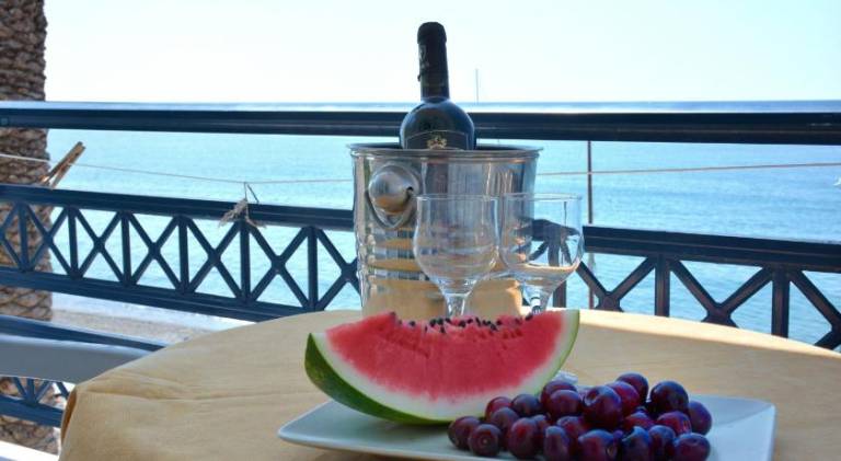 Rental apartment with terrace & barbeque — photo 5