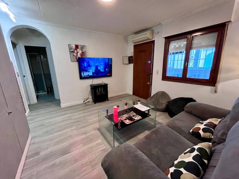 Family-oriented beautiful vacation home with terrace & pool | City view | Pets are welcome — photo 4