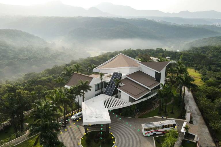 10000 m&sup2; Villa
