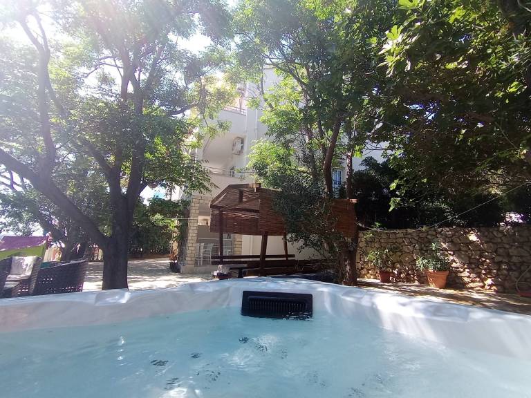 Two bedroom apartment near beach Vidalići (Pag) (A-18936-b) in Senj