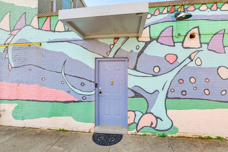 Walk to Vanderbilt: Eclectic Apt in Nashville — photo 3