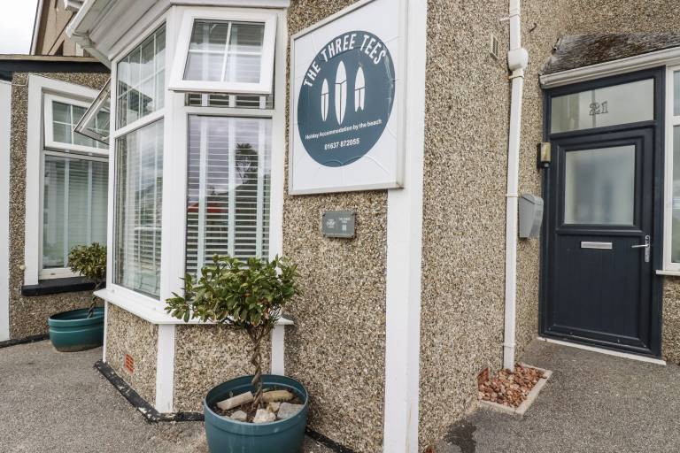 Child-friendly cottage with garden | Beach view | Beach nearby | Pets allowed — photo 2