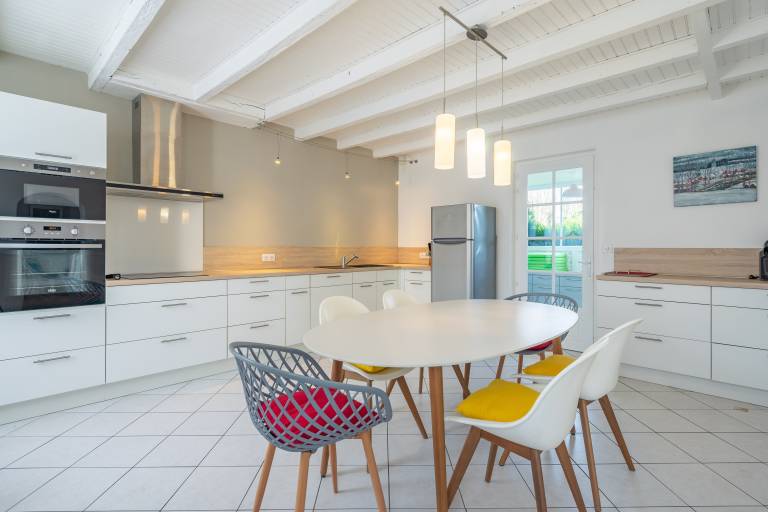 Holiday Home 'Rénovée - Le 36' with Private Terrace, Private Garden and Wi-Fi — photo 4