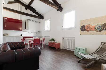 RED Appartamento immerso tra le mura bolognesi in Bologna