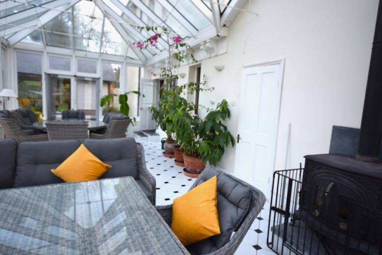 Fully equipped cottage with yard, barbecue & terrace | Pets are welcome — photo 4