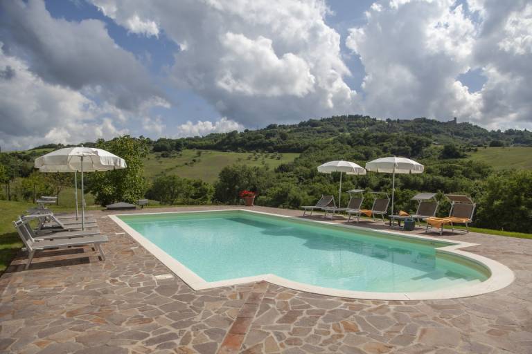Villa with garden, BBQ & patio — photo 2