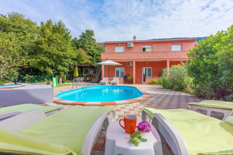 House with private pool, barbeque & patio in Crikvenica