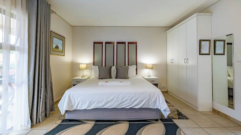 Accommodation Bokatis Store
