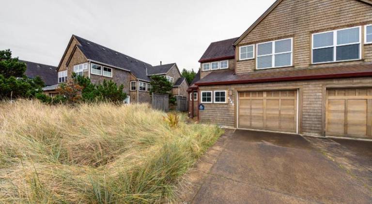 House | Beach nearby | Dogs allowed in Tillamook, OR