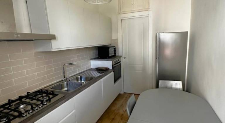 Holiday apartment with jacuzzi & yard — photo 4