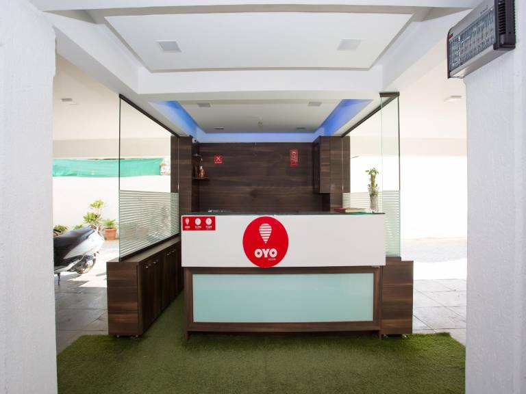 OYO 11512 Hotel Kedari Residency