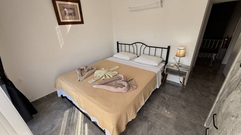 Villa-Sleeps 9-Parking-Pool-Bbq-Hot tub-Pets — photo 3