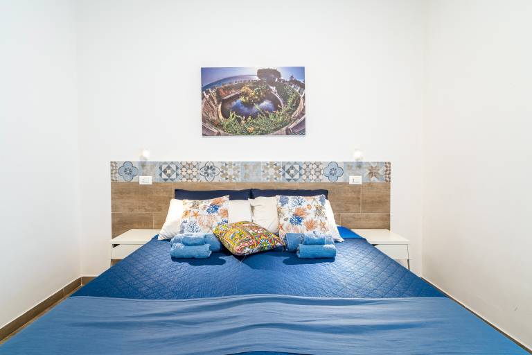 Guest House 'Raudino Rooms - Aretusa' with Wi-Fi and Air Conditioning — photo 2