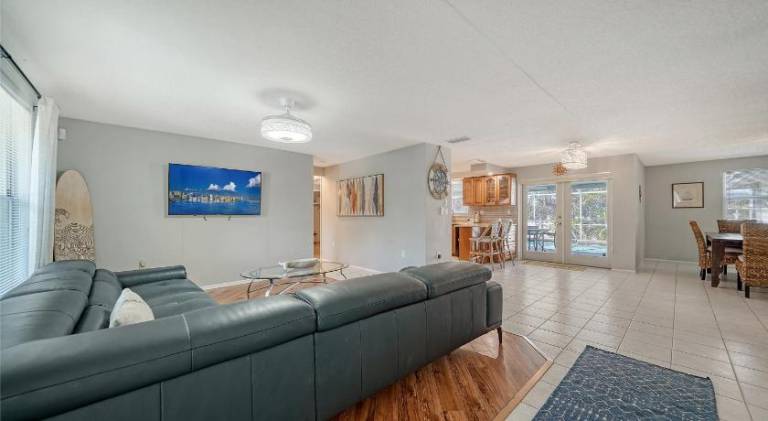 Vacation home with pool | Pets allowed — photo 2