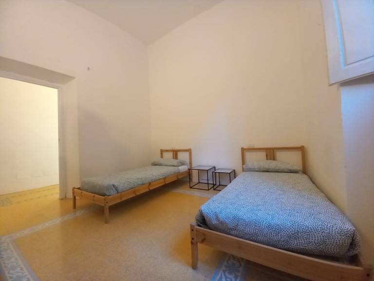 Holiday apartment with terrace & yard | Close to Florence Cathedral | Garden view — photo 3