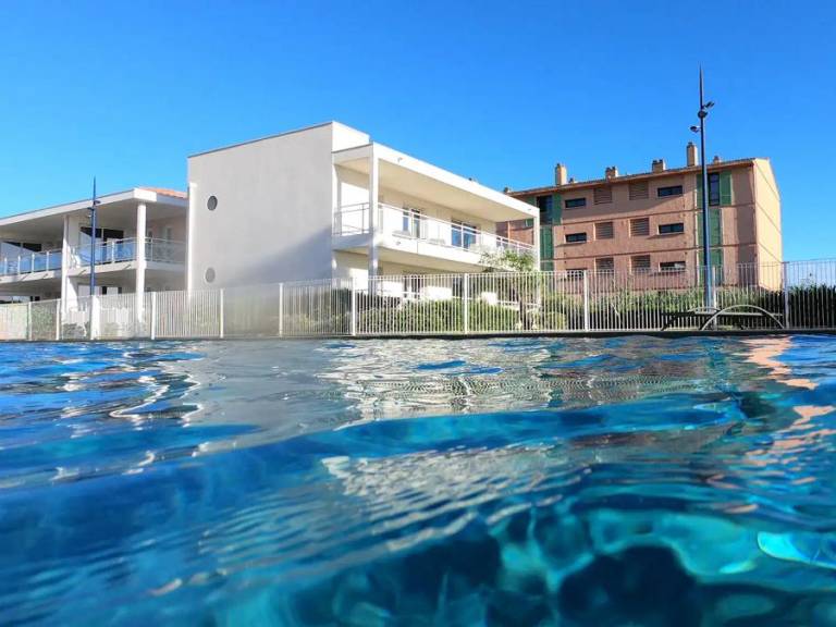 Holiday apartment with heated pool — photo 2