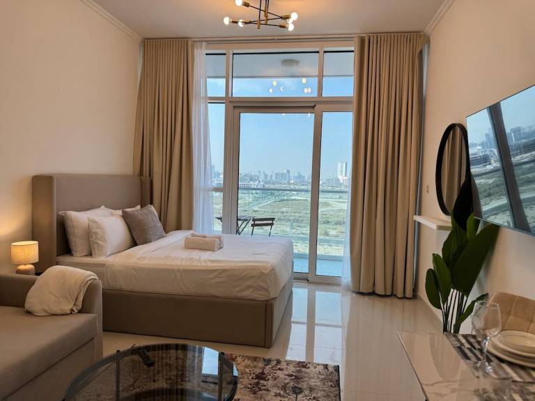Vacation home with pool | Pets allowed in Dubai