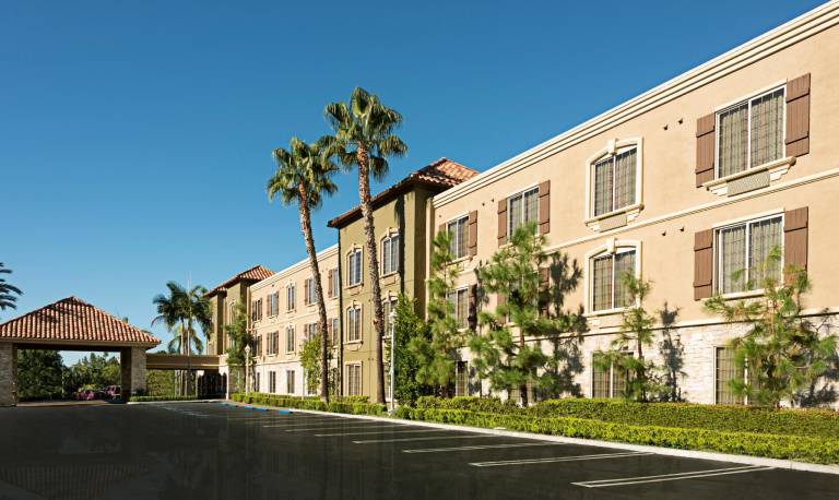 Ayres Suites Mission Viejo – Lake Forest — photo 3