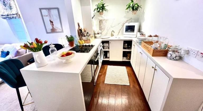 Apartment with patio | Close to the beach | Pets allowed in Bournemouth
