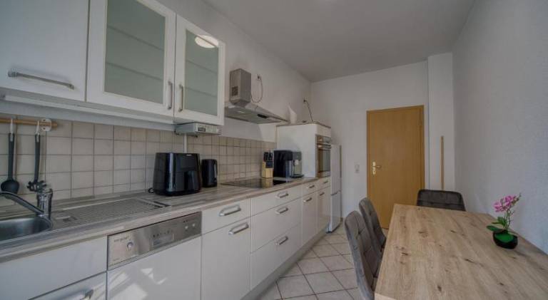 Apartment with 2 rooms for 5 persons — photo 3