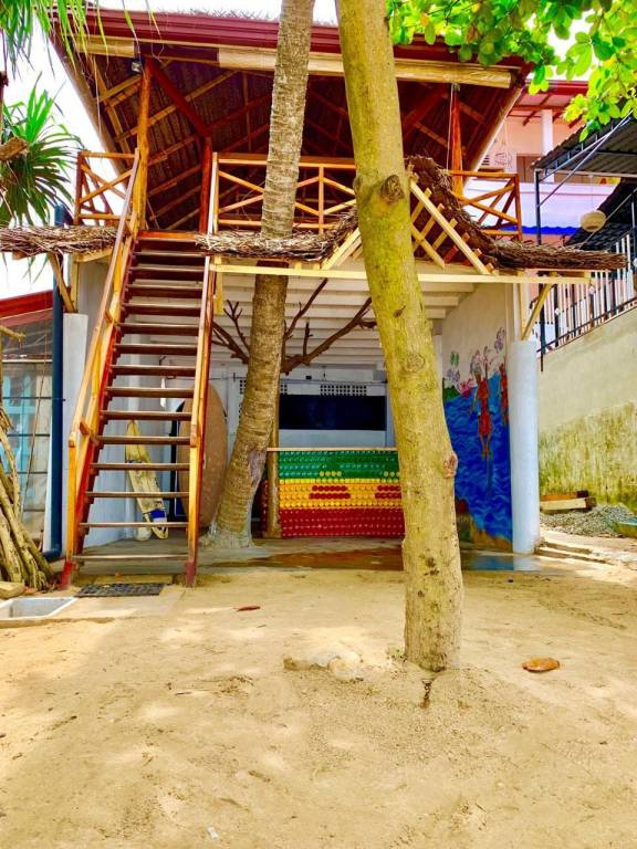Dewata Hostel in Unawatuna