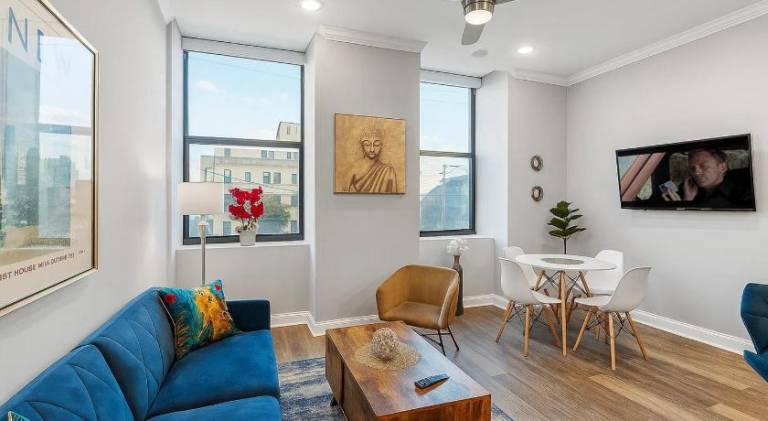 Rental apartment with pool | Pets are welcome in Philadelphia, PA